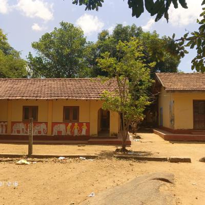 පාසාල් භූමිය